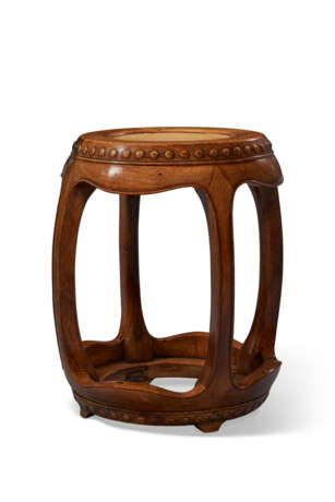 A VERY RARE PAIR OF HUANGHUALI DRUM STOOLS - photo 5