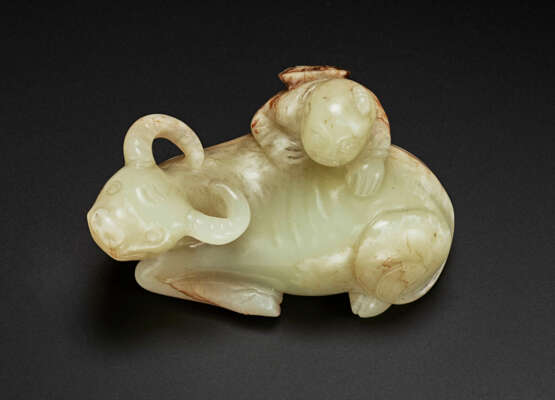 A PALE YELLOW AND BROWN JADE `BUFFALO AND BOY’ GROUP - Foto 6