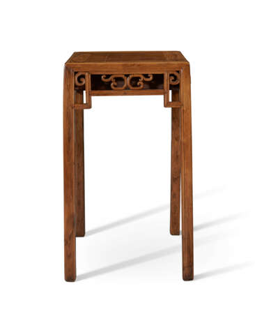 A HUANGHUALI SIDE TABLE - Foto 10