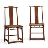 A PAIR OF HUANGHUALI LAMPHANGER SIDE CHAIRS - фото 2