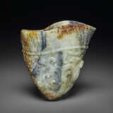 A VERY RARE IMPERIALLY INSCRIBED GREY, RUSSET AND BLACK JADE RHYTON, GONG - фото 1
