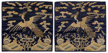 A PAIR OF FINELY EMBROIDERED BLACK SATIN-GROUND RANK BADGES OF PEACOCKS, BUZI
