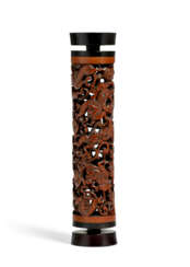 A FINELY CARVED BAMBOO AND HARDWOOD CYLINDRICAL INCENSE HOLDER