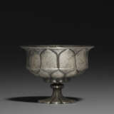 A SUPERB SILVER STEM CUP - Foto 2