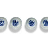 A SET OF FOUR BLUE AND WHITE CUPS - photo 2