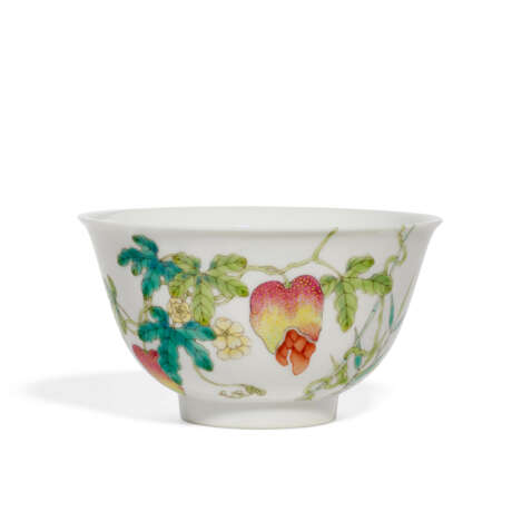 A FAMILLE ROSE `BALSAM PEAR’ BOWL - photo 1