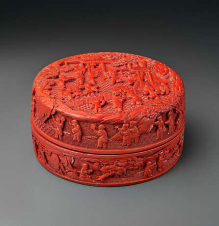 A RARE AND FINELY CARVED RED LACQUER `HUNDRED BOYS’ CIRCULAR BOX AND COVER - photo 1