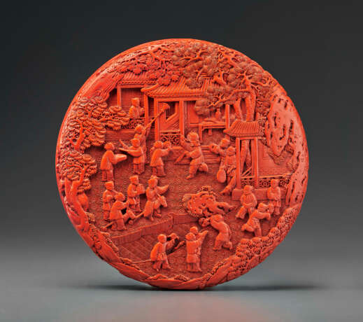 A RARE AND FINELY CARVED RED LACQUER `HUNDRED BOYS’ CIRCULAR BOX AND COVER - фото 4