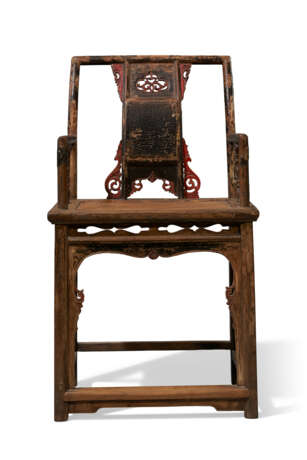 A PAIR OF RED AND BLACK LACQUER YUMU `SOUTHERN OFFICIAL`S HAT` ARMCHAIRS - фото 3