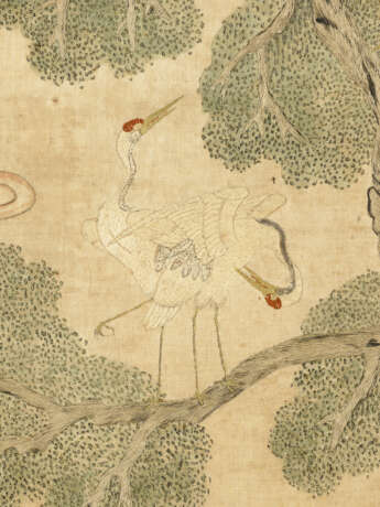 AN EXCEPTIONALLY RARE TWELVE-PANEL EMBROIDERED AND PAINTED `DEER AND CRANE` SCREEN - фото 2