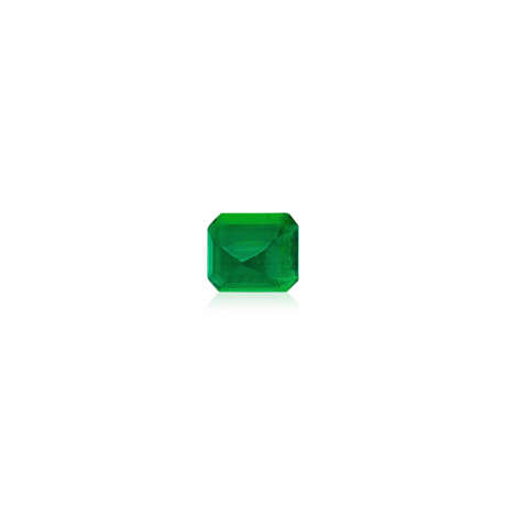 UNMOUNTED EMERALD - photo 2