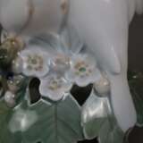 Porzellanfigur "Turteltauben auf Kirschblütenzweig" - фото 6