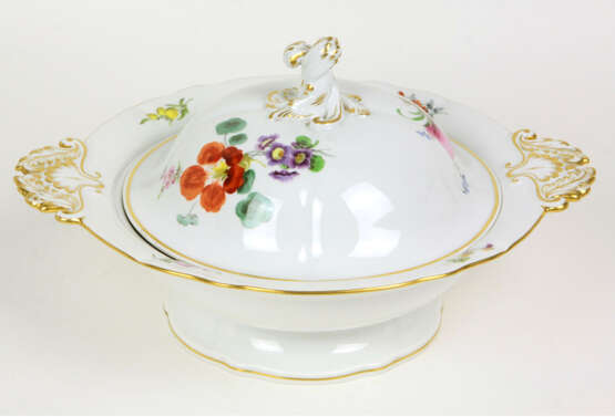 Meissen Deckelterrine *Blume 2* - photo 1