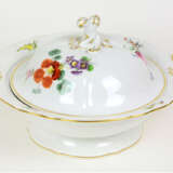 Meissen Deckelterrine *Blume 2* - photo 1