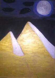 Пирамиды в лунном свете.