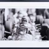 Rainer W. Schlegelmilch (Suhl 1941). John Surtees, Ferrari, kurz vor dem Start. - photo 2