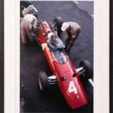 Rainer W. Schlegelmilch (Suhl 1941). Ferrari-Fahrer Lorenzo Bandini. - photo 2