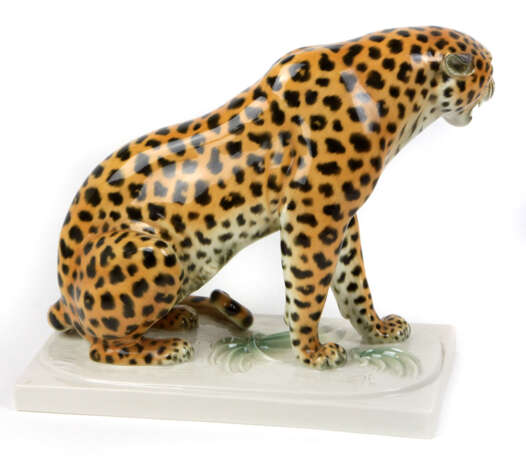 Sitzender Leopard Entwurf A. Storch - photo 2
