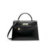 A BLACK CALF BOX LEATHER SELLIER KELLY 32 WITH GOLD HARDWARE - photo 1