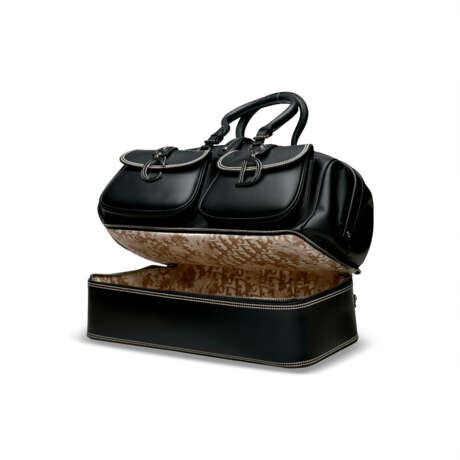 A BLACK CALFSKIN LEATHER VOYAGE BAG WITH SILVER HARDWARE BY JOHN GALLIANO - фото 6