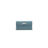 A BLEU JEAN EPSOM LEATHER KELLY WALLET WITH PALLADIUM HARDWARE - фото 1