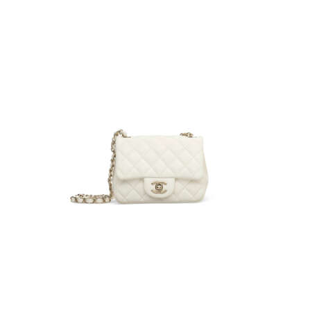 A WHITE QUILTED LAMBSKIN LEATHER MINI SQUARE FLAP BAG WITH LIGHT GOLD HARDWARE - фото 1