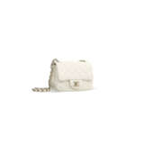 A WHITE QUILTED LAMBSKIN LEATHER MINI SQUARE FLAP BAG WITH LIGHT GOLD HARDWARE - Foto 2