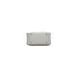 A GRIS PERLE CLÉMENCE LEATHER MINI LINDY 19 WITH PALLADIUM HARDWARE - photo 4