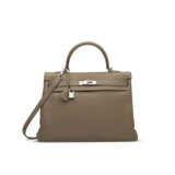 AN ÉTOUPE CLÉMENCE LEATHER RETOURNÉ KELLY 32 WITH PALLADIUM HARDWARE - Foto 1