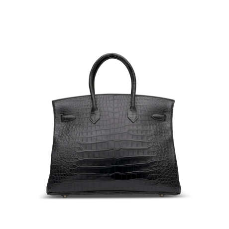 A MATTE GRAPHITE POROSUS CROCODILE BIRKIN 35 WITH PALLADIUM HARDWARE - Foto 3