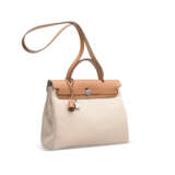A LIMITED EDITION QUADRILLE CANVAS & NATUREL VACHE HUNTER LEATHER HERBAG ZIP 31 WITH PALLADIUM HARDWARE - фото 2