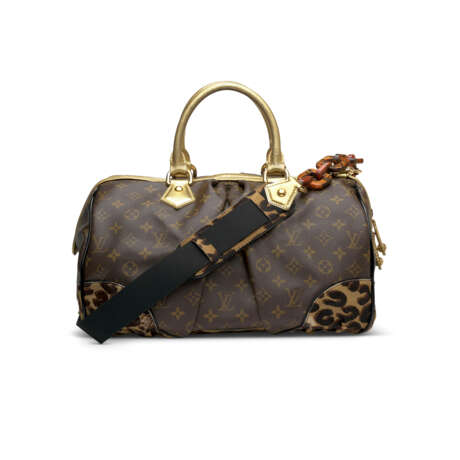 A LIMITED EDITION CLASSIC MONOGRAM CANVAS LEOPARD STEPHEN BAG WITH GOLD HARDWARE - photo 1