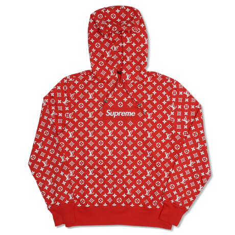 A SET OF TWO: A LIMITED EDITION RED BOX LOGO MONOGRAM HOODED SWEAT SHIRT & A RED ARC LOGO CREWNECK SWEATSHIRT BY SUPREME - photo 4