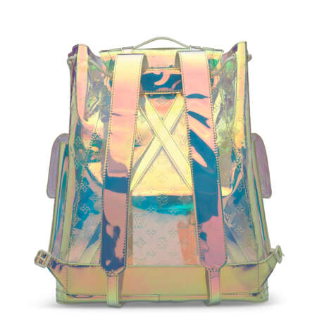 A LIMITED EDITION IRIDESCENT PRISM MONOGRAM CHRISTOPHER GM BACKPACK BY VIRGIL ABLOH - Foto 3