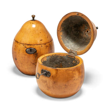 A GROUP OF FIVE ENGLISH SYCAMORE AND FRUITWOOD TEA CADDIES - photo 2