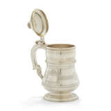 TWO SILVER TANKARDS - photo 4