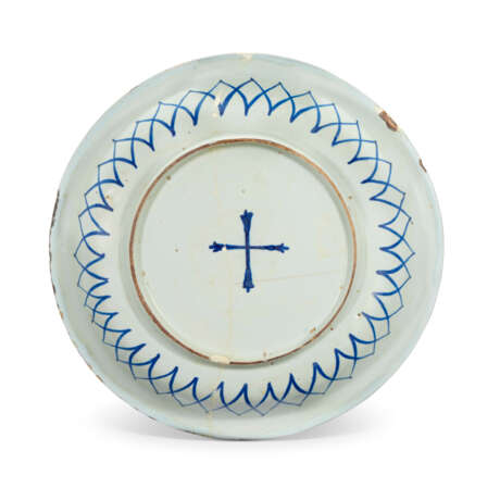 A MAIOLICA ISTORIATO DISH - фото 3