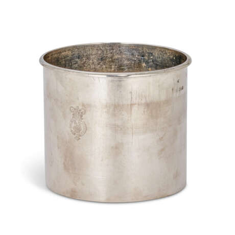 A WILLIAM IV SILVER WINE COOLER AND LINER - фото 5