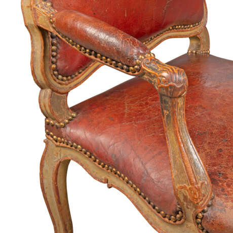 A LOUIS XV GREEN AND RED-PAINTED FAUTEUIL - photo 4