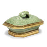 A FRENCH ORMOLU-MOUNTED CHINESE CELADON PORCELAIN TUREEN - photo 2