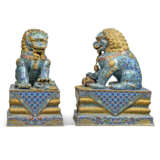 A PAIR OF LARGE CHINESE GILT-BRONZE AND CLOISONNE ENAMEL LIONS - фото 6