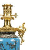 A PAIR OF FRENCH ORMOLU-MOUNTED JAPANESE CLOISONNE ENAMEL LAMPS - photo 2