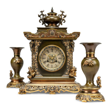 A FRENCH 'JAPONISME' ORMOLU-MOUNTED COPPERED, SILVERED AND LACQUERED BRASS THREE PIECE CLOCK GARNITURE - photo 1