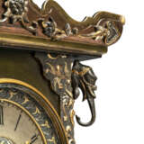 A FRENCH 'JAPONISME' ORMOLU-MOUNTED COPPERED, SILVERED AND LACQUERED BRASS THREE PIECE CLOCK GARNITURE - photo 4
