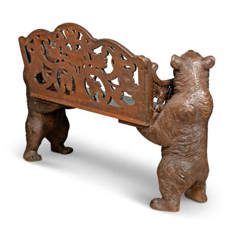 A 'BLACK FOREST' FIGURAL BENCH - фото 4