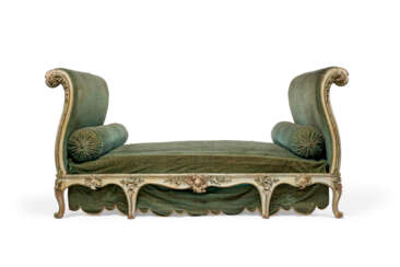 A LOUIS XV GREEN, WHITE AND POLYCHROME-PAINTED ‘LIT A LA TURQUE’
