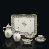 AN IMPERIAL VIENNA PORCELAIN BREAKFAST-SERVICE - photo 1