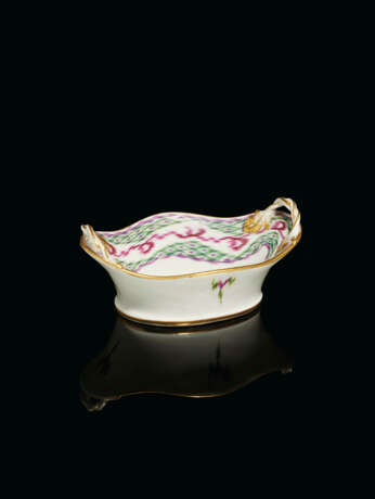 AN IMPERIAL VIENNA PORCELAIN BREAKFAST-SERVICE - photo 8