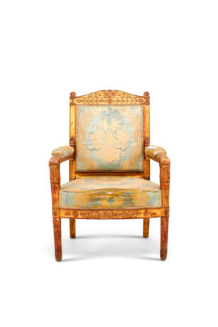 A PAIR OF IMPERIAL GILTWOOD FAUTEUILS - фото 2