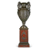 A FRENCH PATINATED-BRONZE MONUMENTAL `ETRUSCAN` VASE - фото 1